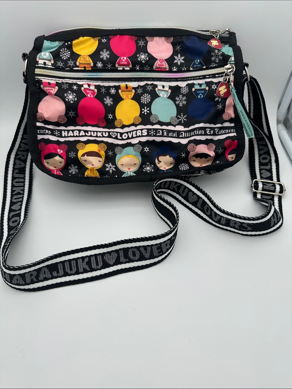 Vintage Harajuku Lovers Crossbody Nylon Messenger Bag Limited Edition Purse Y2K - Picture 2 of 16
